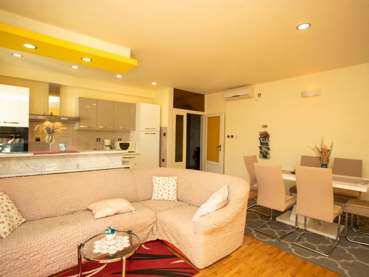 Apartment Olivia By Interhome Pićan Exterior foto