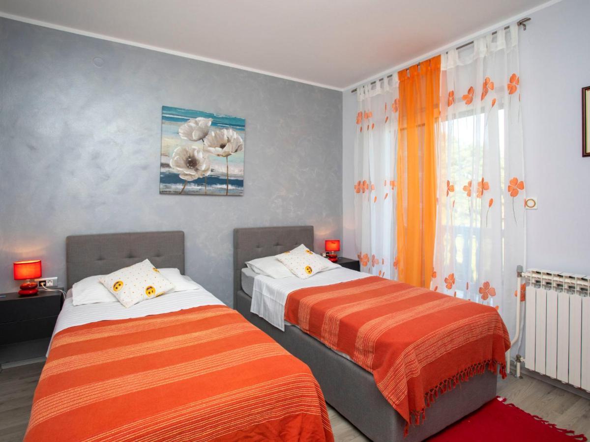 Apartment Olivia By Interhome Pićan Exterior foto